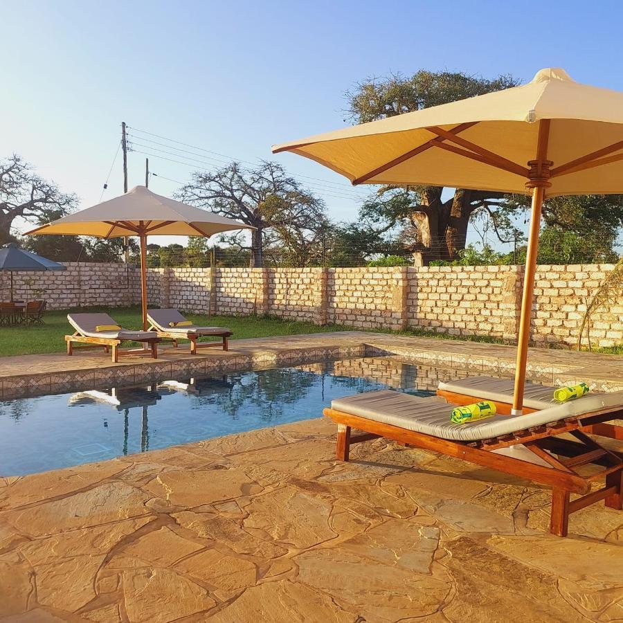 4 U Luxury Bungalows Diani Diani Beach Zewnętrze zdjęcie