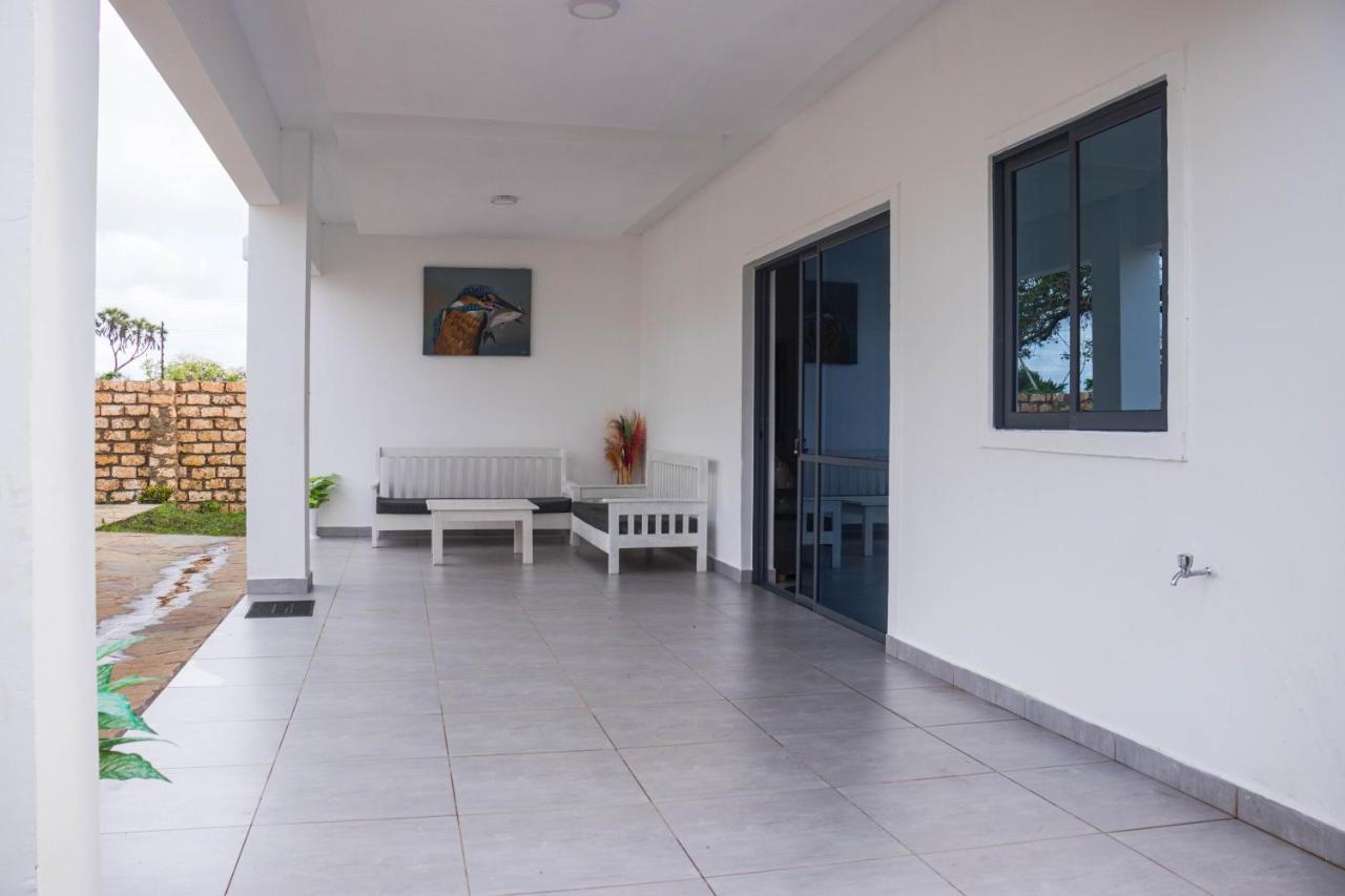 4 U Luxury Bungalows Diani Diani Beach Zewnętrze zdjęcie